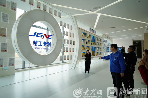 沉浸式體驗棗莊鋰電產(chǎn)業(yè)發(fā)展現(xiàn)狀 走進國家鋰電池產(chǎn)品質(zhì)量檢驗檢測中心 山東精工電子