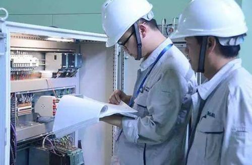 22年專業(yè)熱搜榜單 計(jì)算機(jī)退居第3,電氣沖上第2,財(cái)經(jīng)類未進(jìn)前10